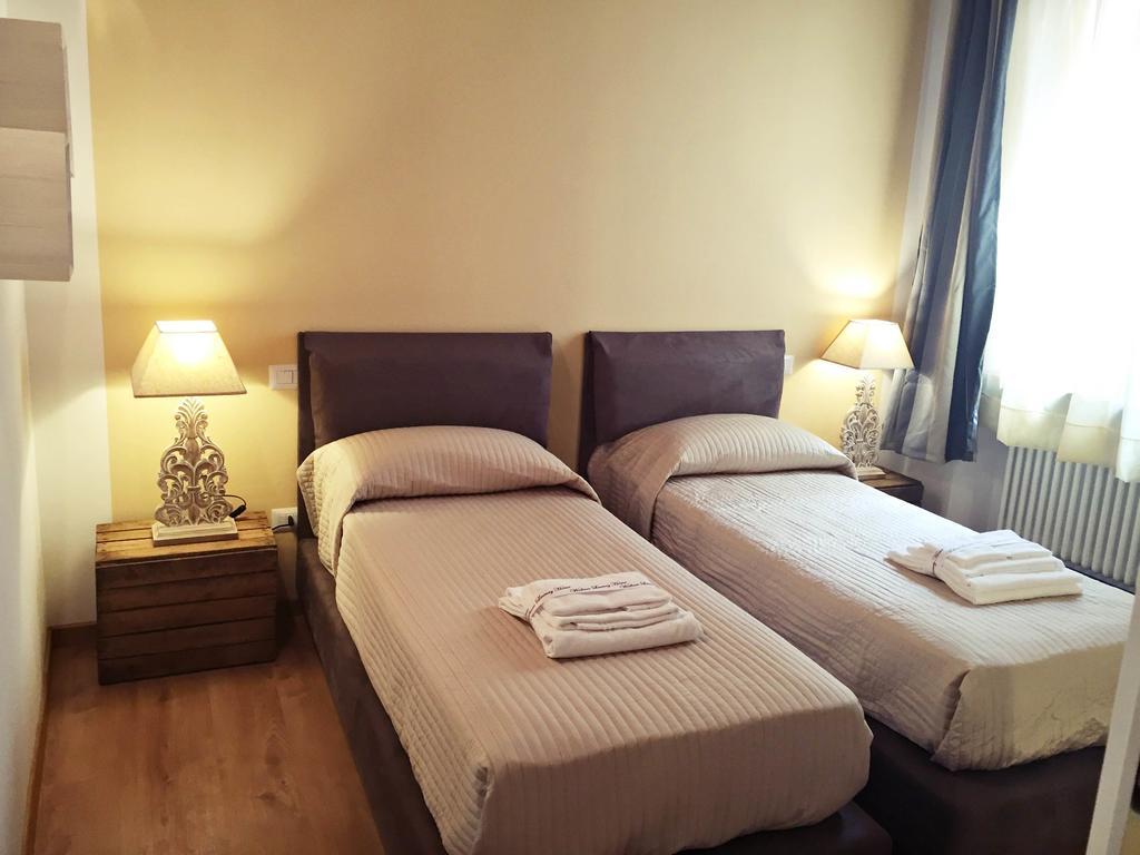 Wallace Luxury Home Verona Luaran gambar